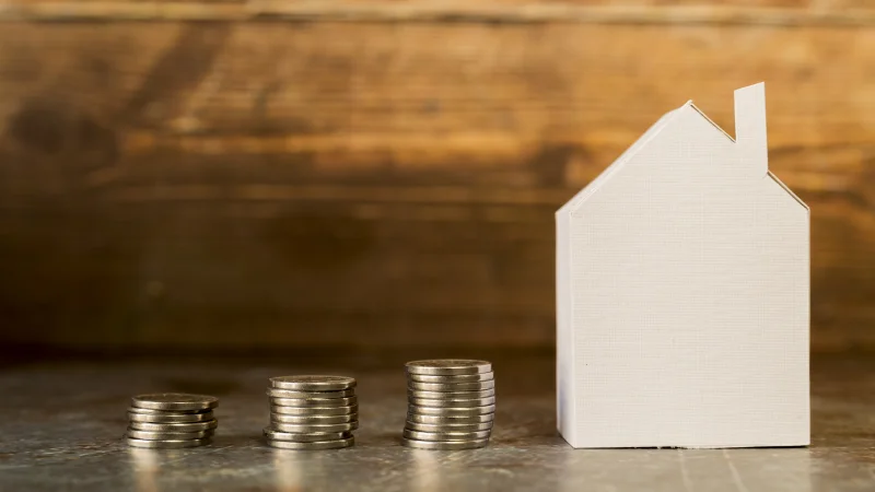 Банк России снизил ключевую ставку до 15%