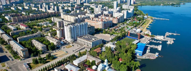 ВИЗ: старый район у воды или новая точка притяжения?